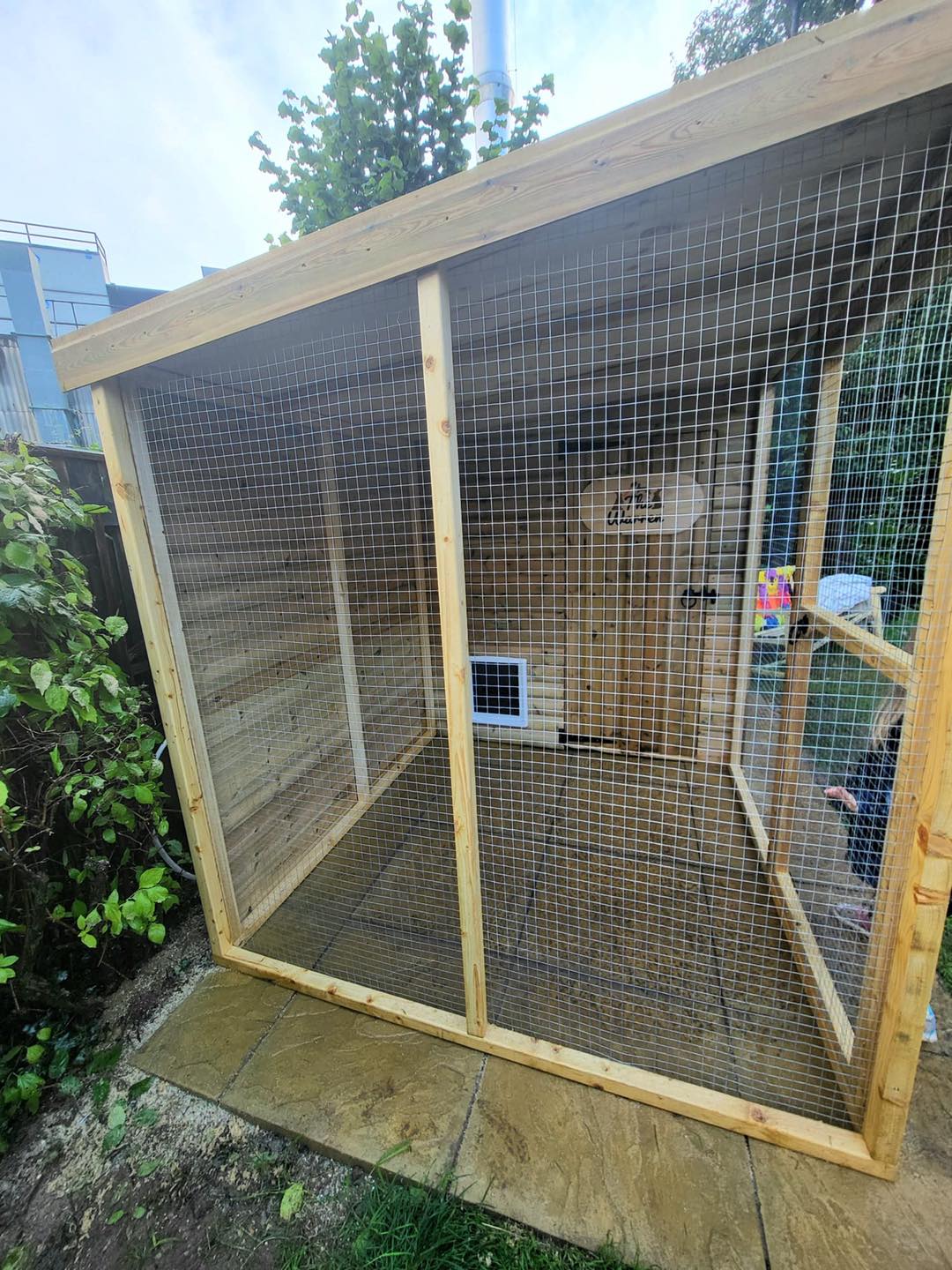 10ft x 6ft Rabbit Shed and Run.