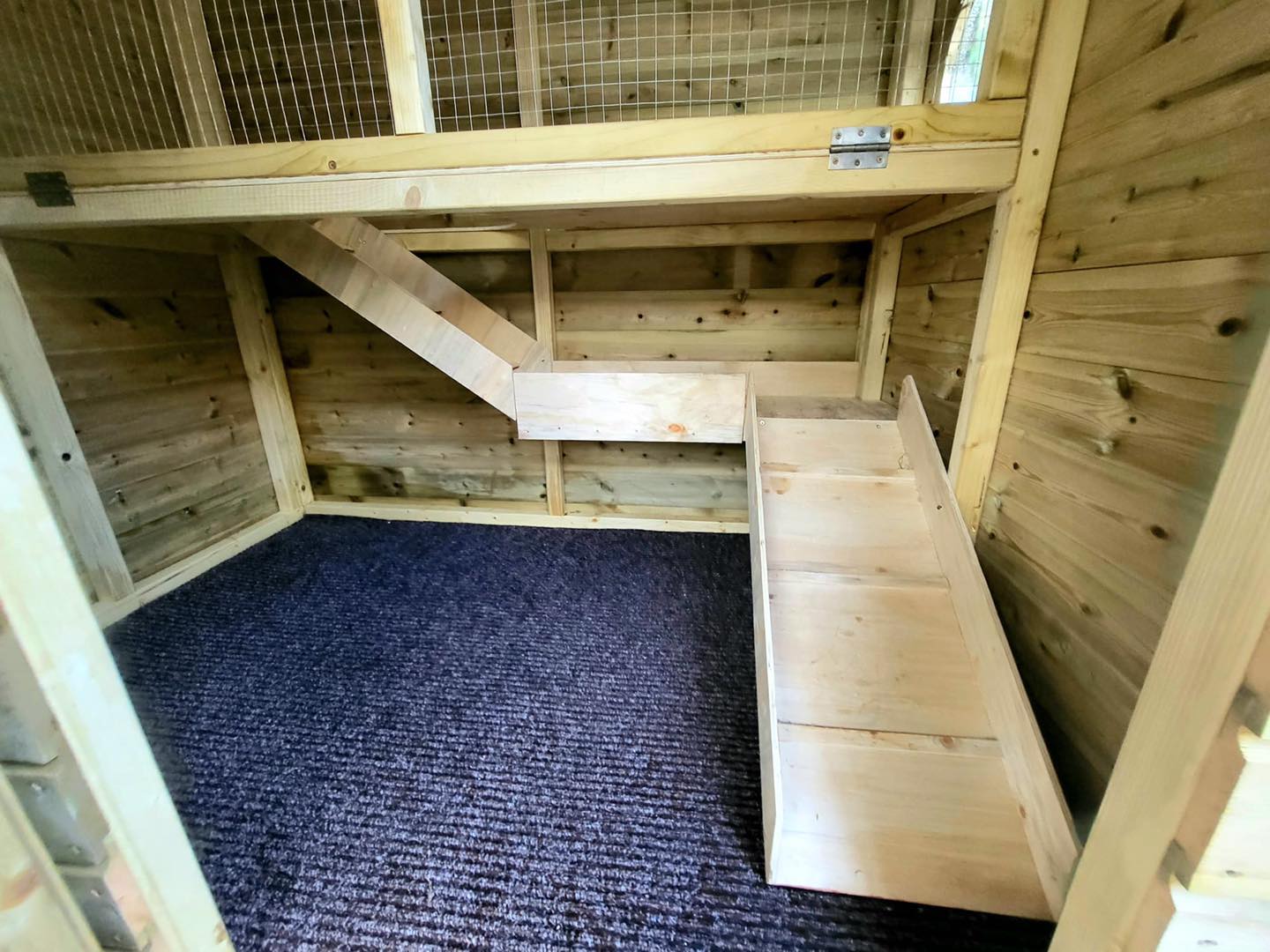 10ft x 6ft Rabbit Shed and Run.