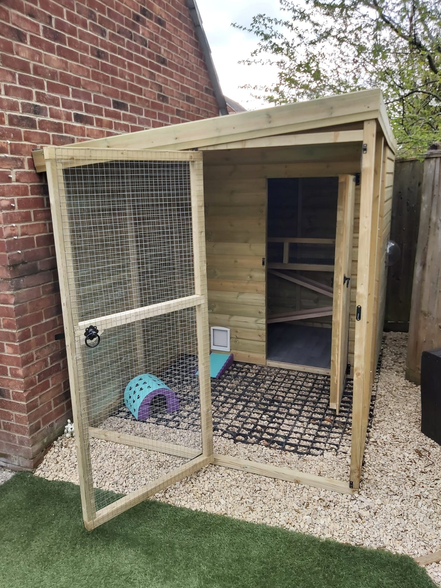 10ft x 6ft Rabbit Shed and Run